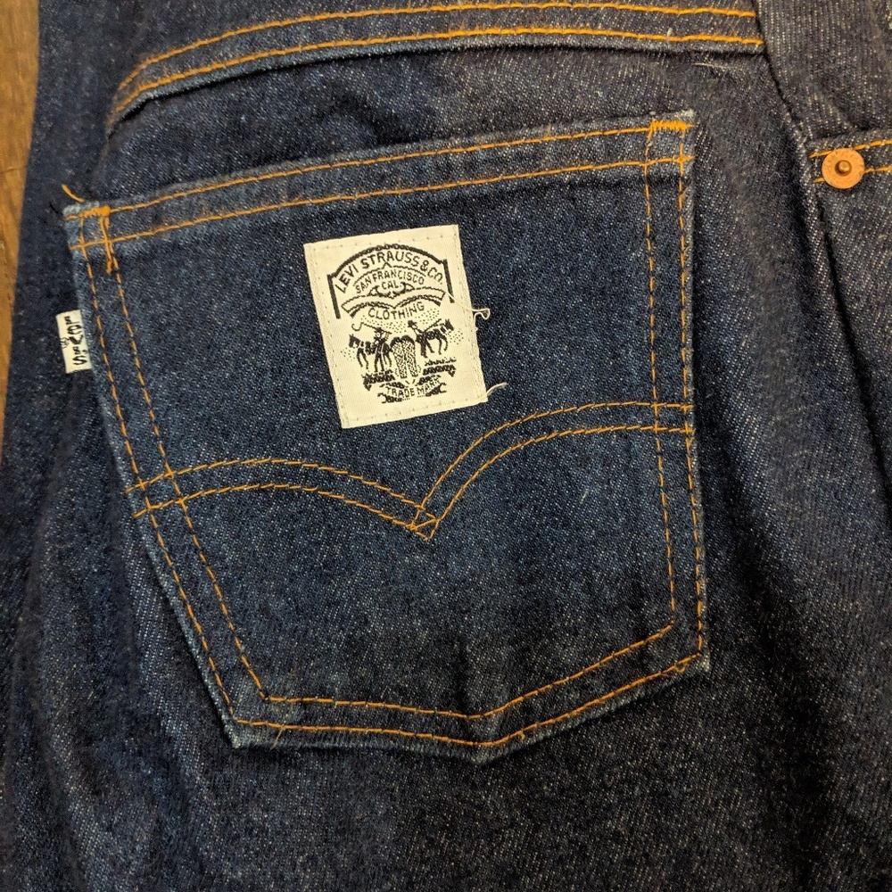 Vtg white tag Levi's high waisted jeans size 12